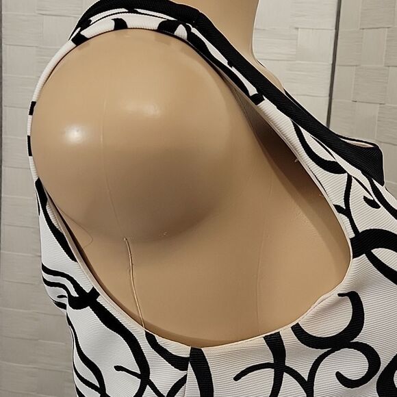 LONDON ROUND NECK SLEEVELESS HIDDEN ZIPPER WOMAN DRESS - Picture 7 of 16